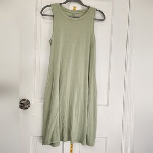 Time and Tru Sleeveless Sage Midi Dress